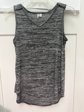 Cato Black + White Marled V-Neck Sleeveless Tank